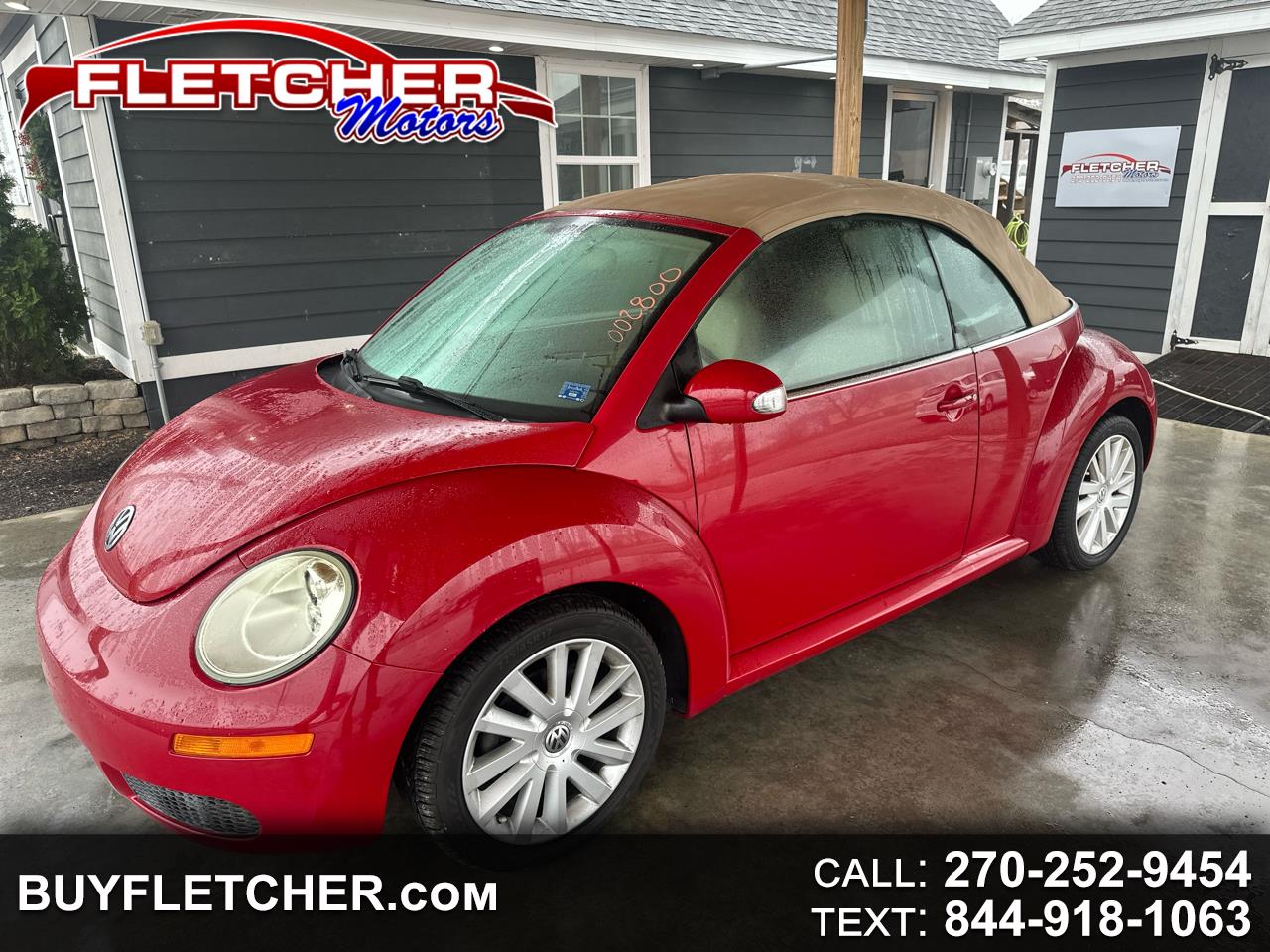 2010 Volkswagen New Beetle Base's photo