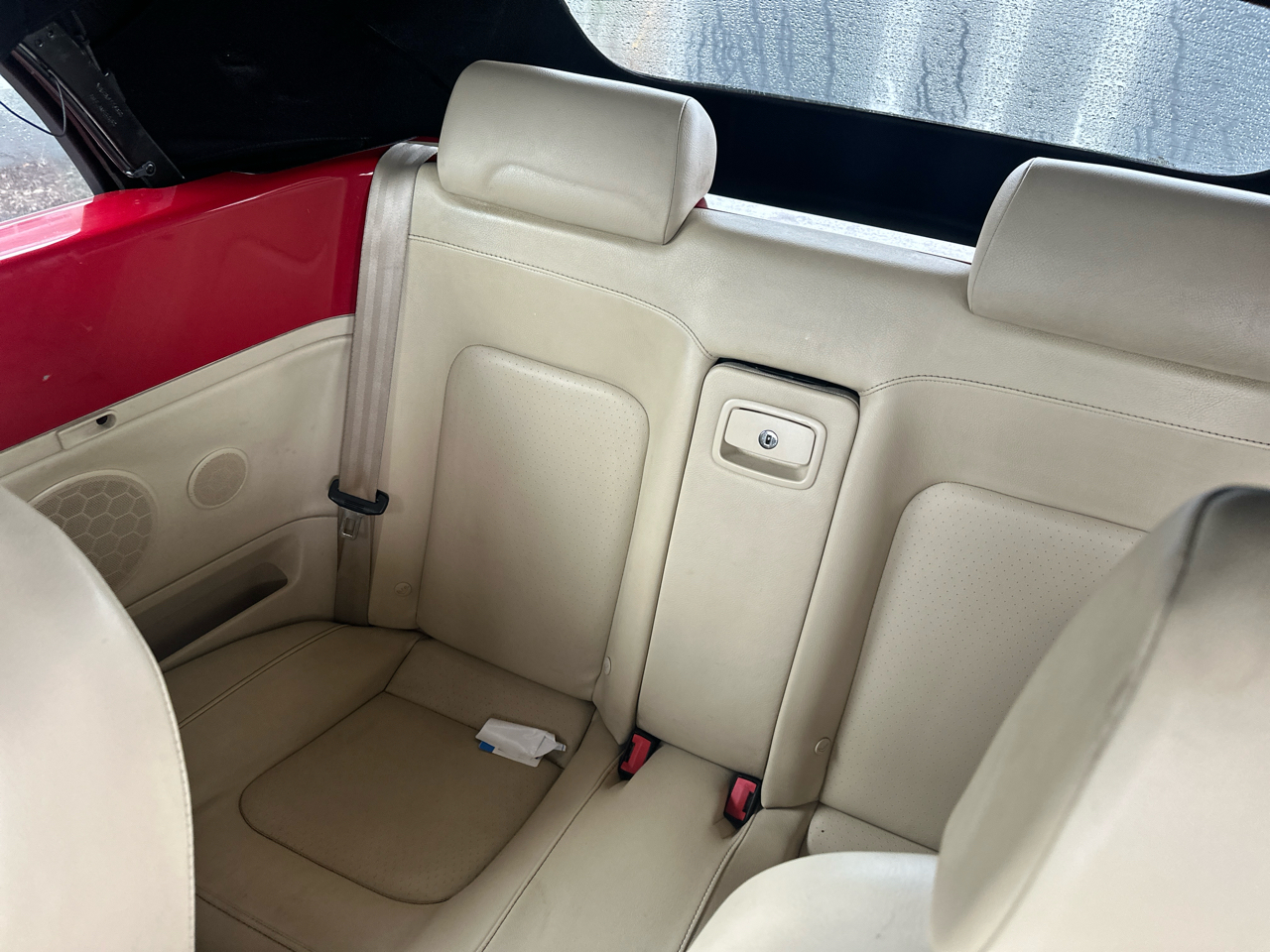 Volkswagen New Beetle Convertible 2dr Auto 2010