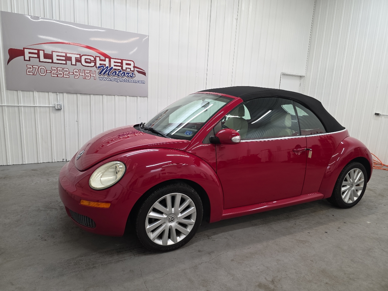 Volkswagen New Beetle Convertible 2dr Auto 2010