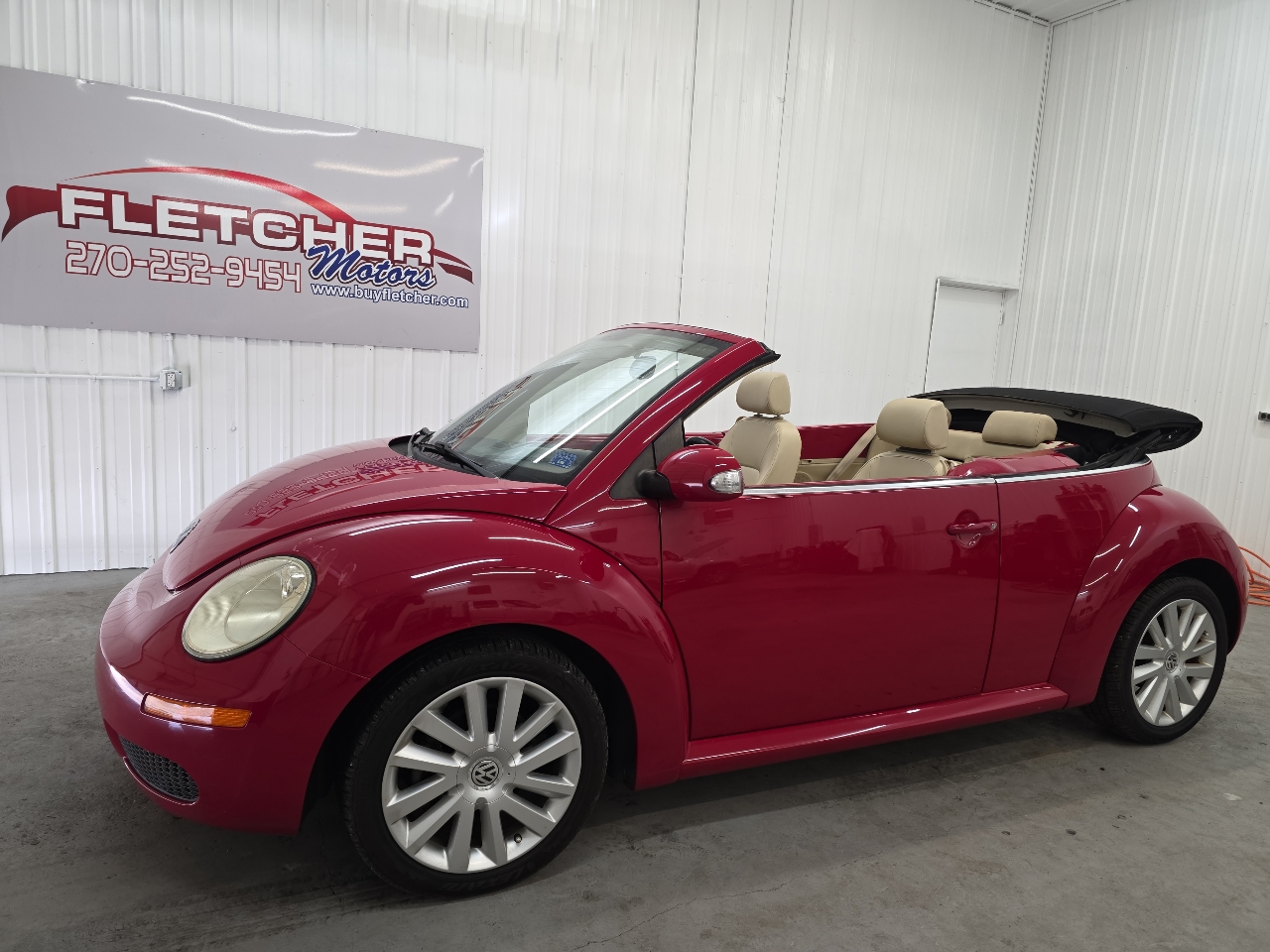 Volkswagen New Beetle Convertible 2dr Auto 2010