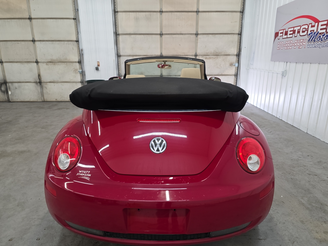 Volkswagen New Beetle Convertible 2dr Auto 2010