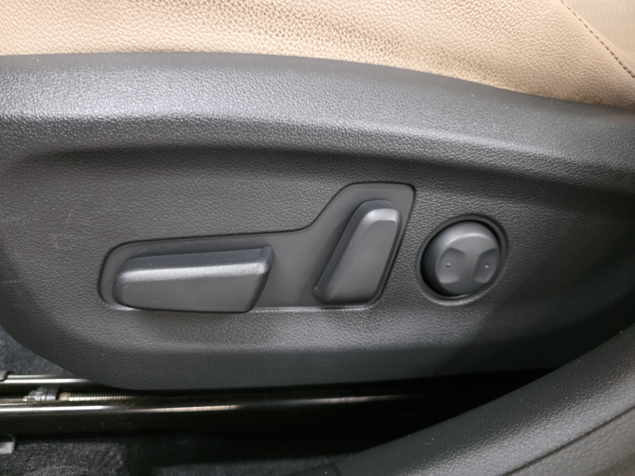 Hyundai Elantra Limited 2.0L Auto (Alabama) *Ltd Avail* 2017