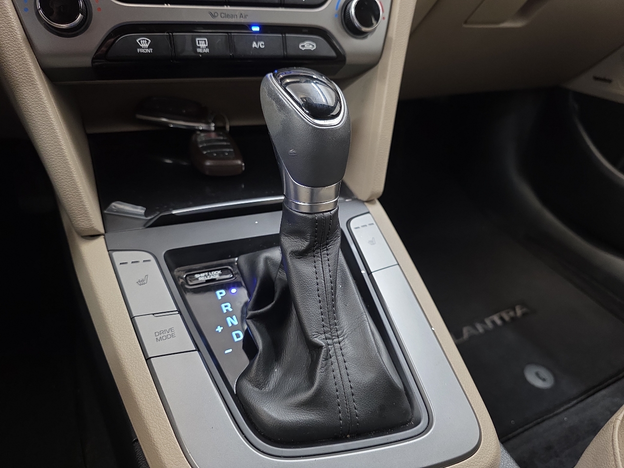 Hyundai Elantra Limited 2.0L Auto (Alabama) *Ltd Avail* 2017