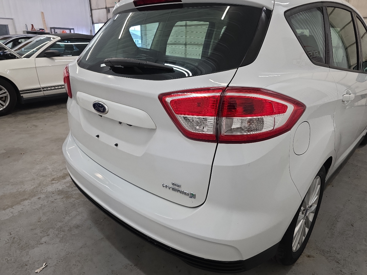 Ford C-Max Hybrid SE FWD 2017