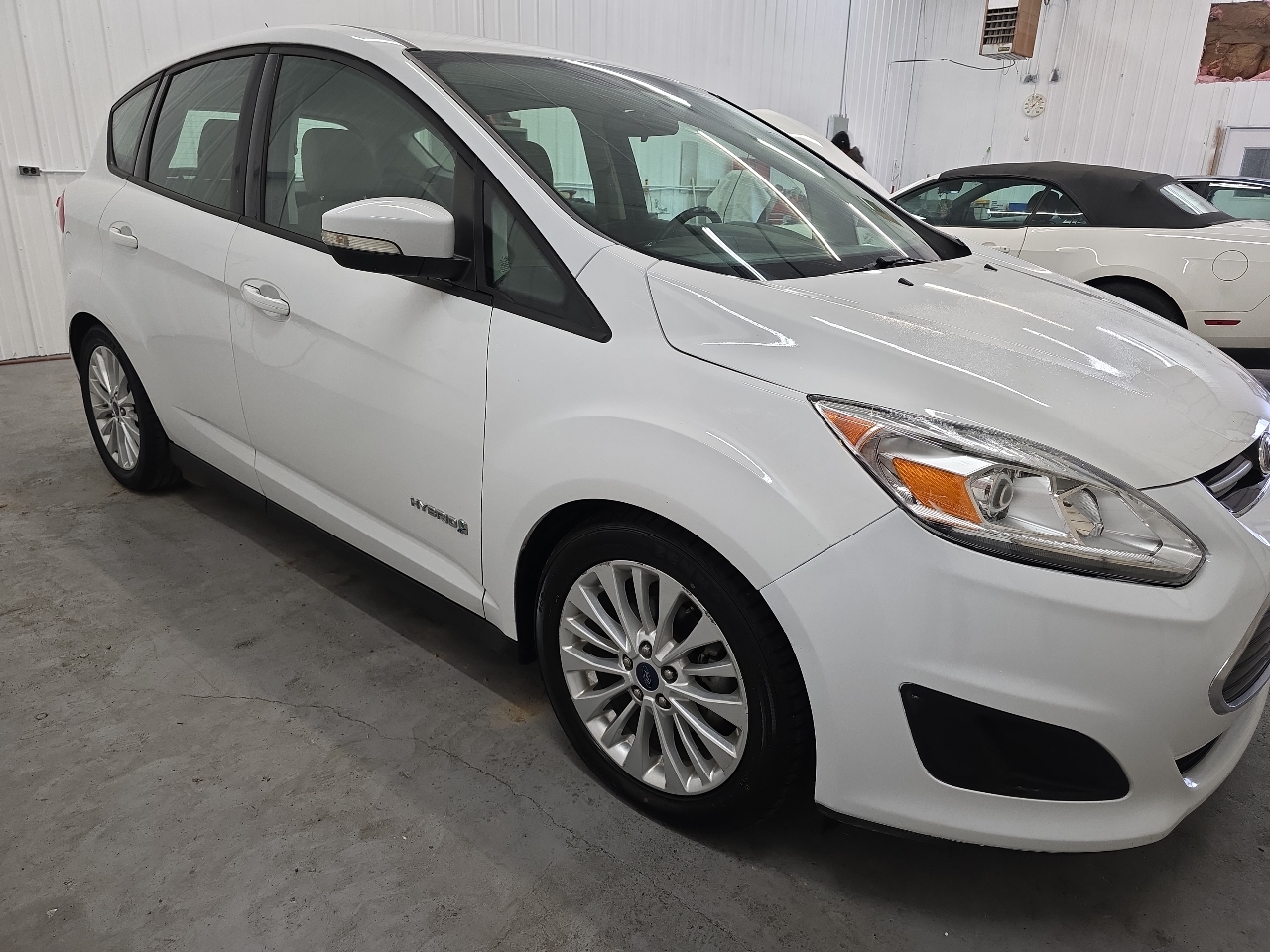 Ford C-Max Hybrid SE FWD 2017