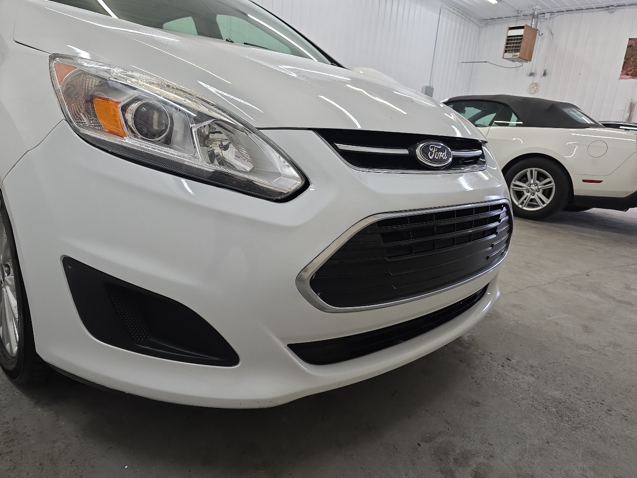 Ford C-Max Hybrid SE FWD 2017