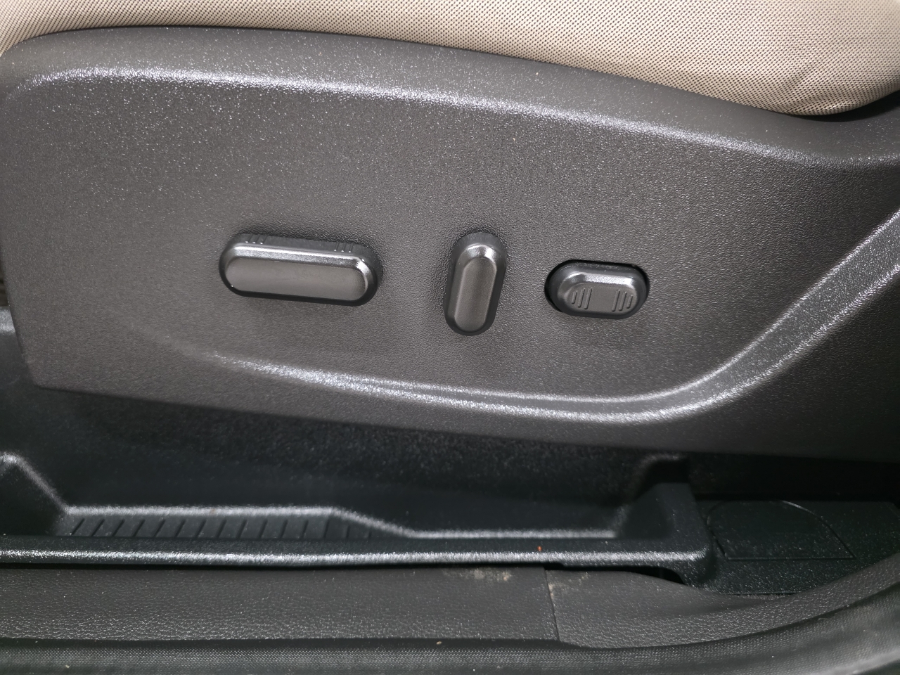 Ford C-Max Hybrid SE FWD 2017