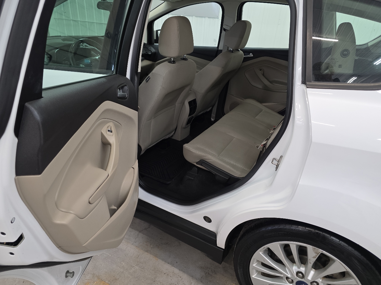 Ford C-Max Hybrid SE FWD 2017