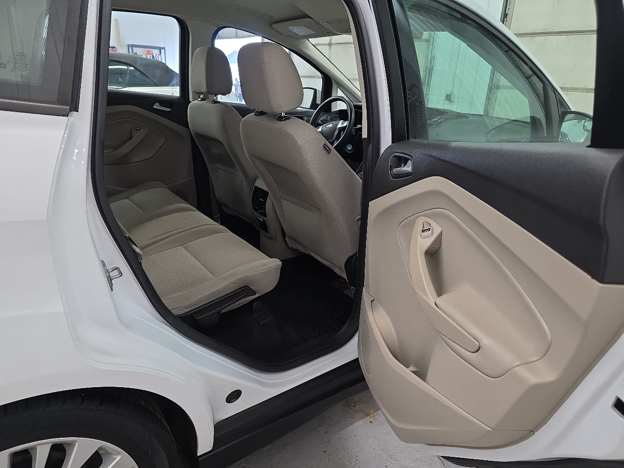 Ford C-Max Hybrid SE FWD 2017