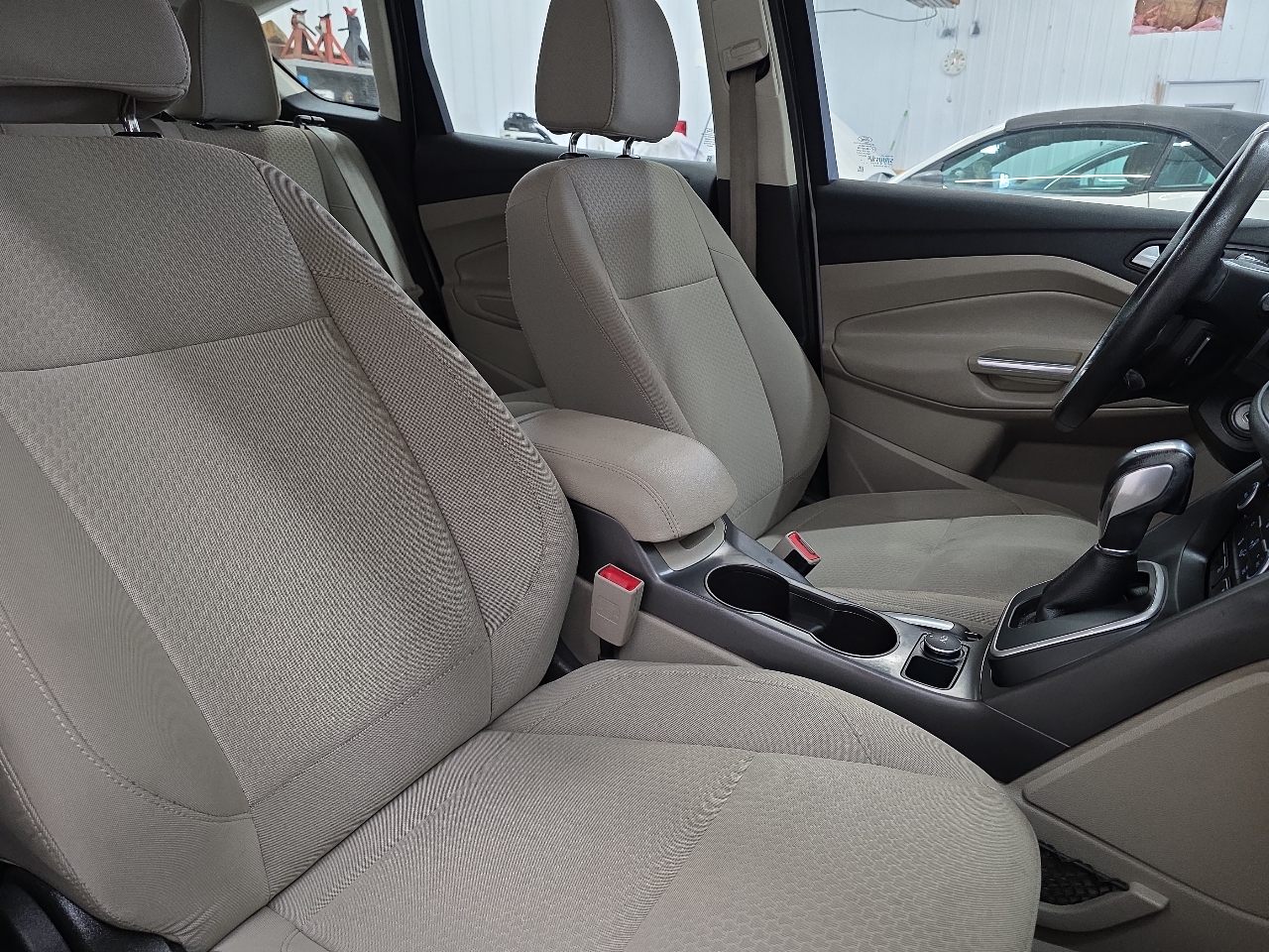 Ford C-Max Hybrid SE FWD 2017