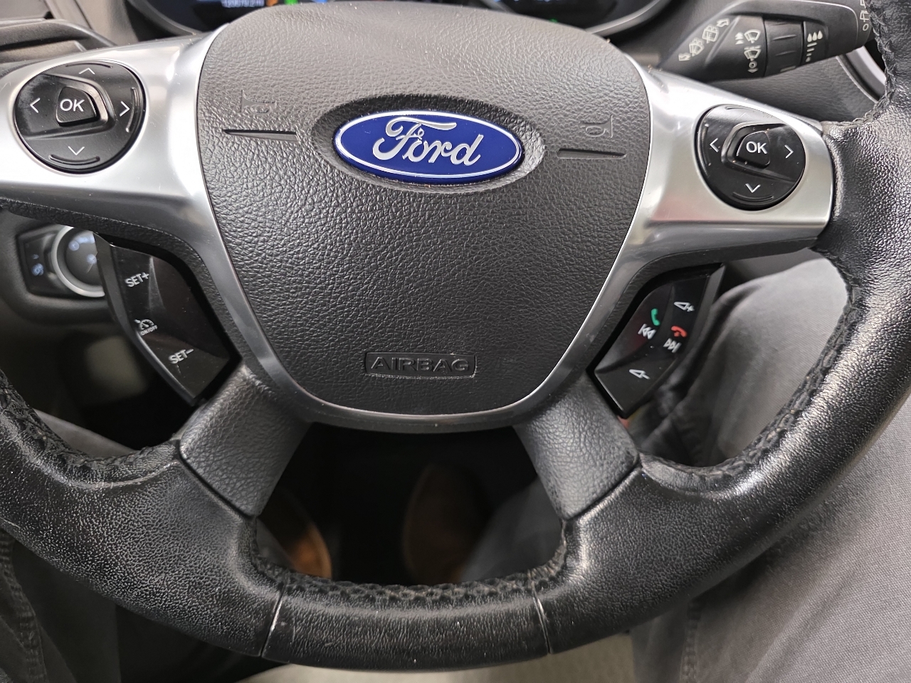 Ford C-Max Hybrid SE FWD 2017