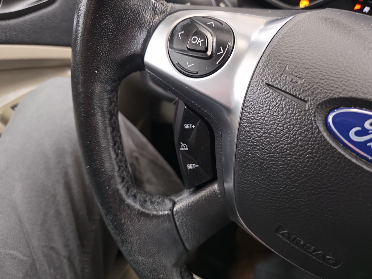 Ford C-Max Hybrid SE FWD 2017