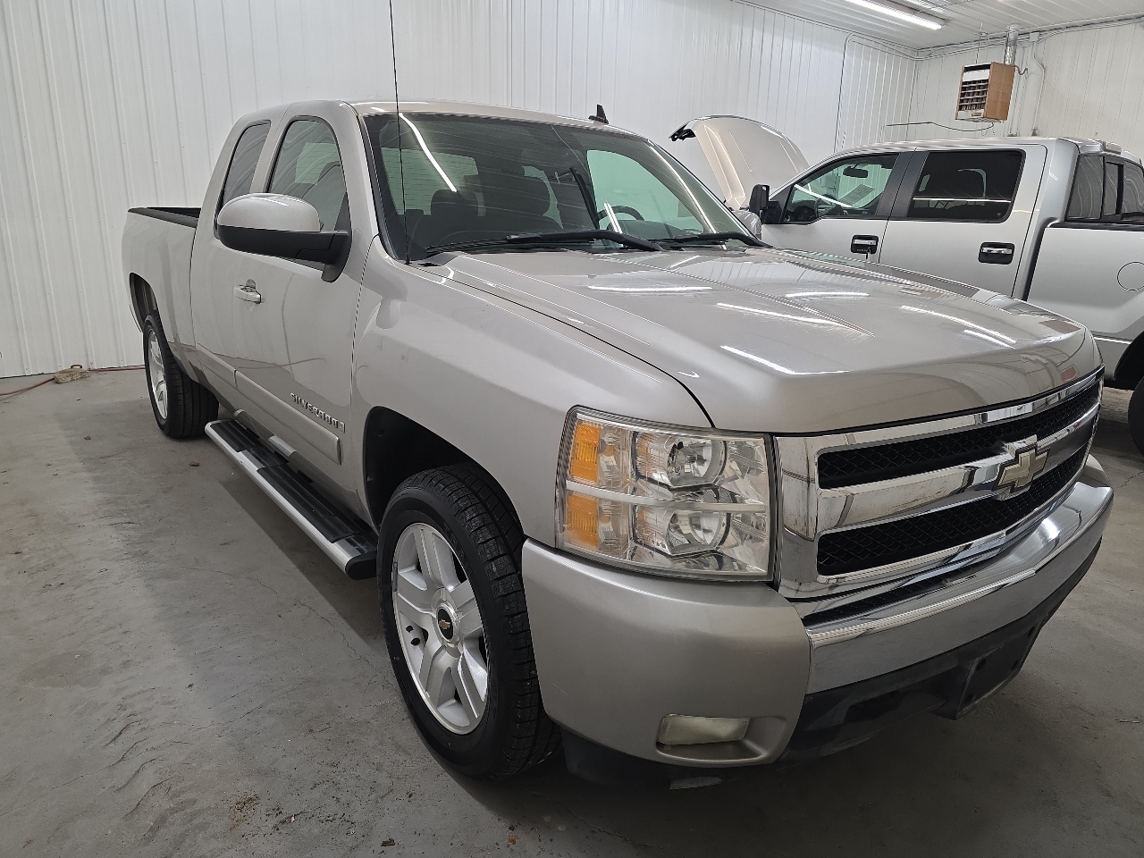 Chevrolet Silverado 1500 2WD Ext Cab 143.5" LT w/1LT 2008