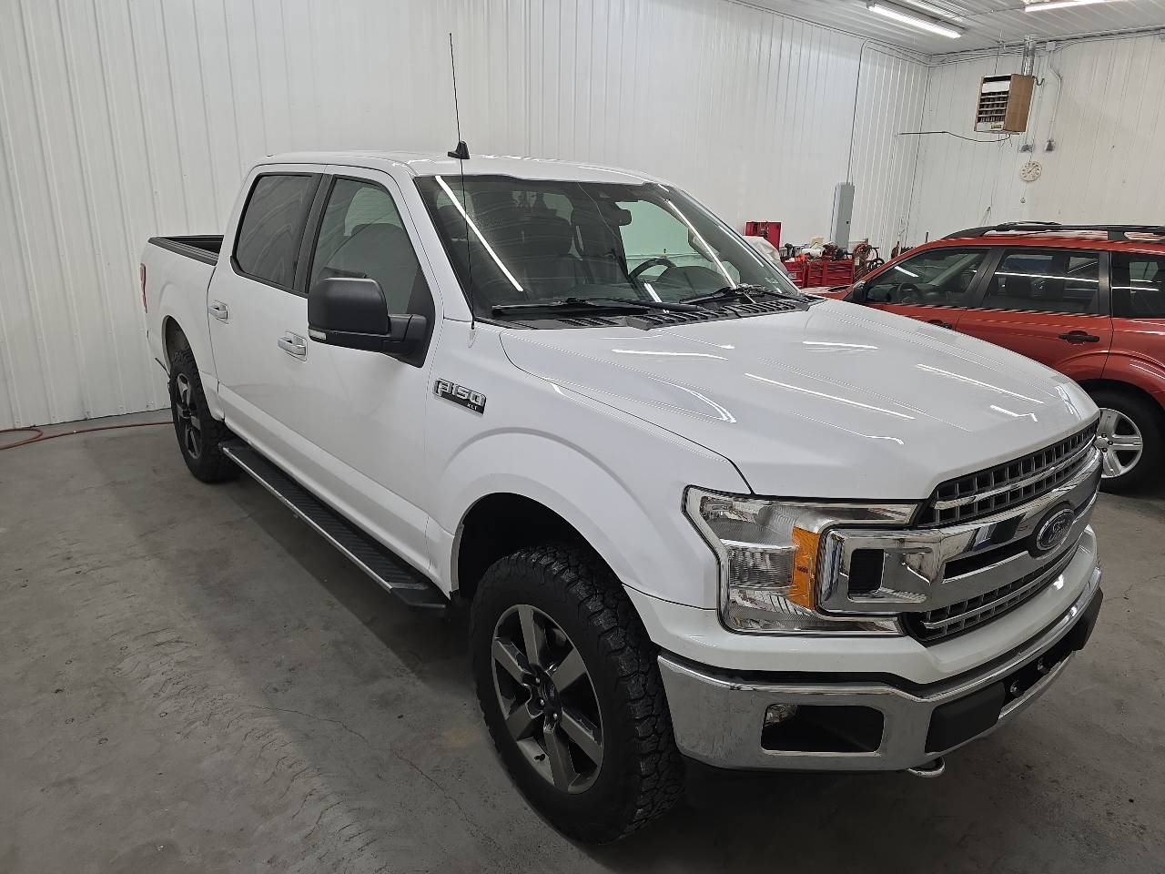 Ford F-150 4WD SuperCrew 139" XLT 2019