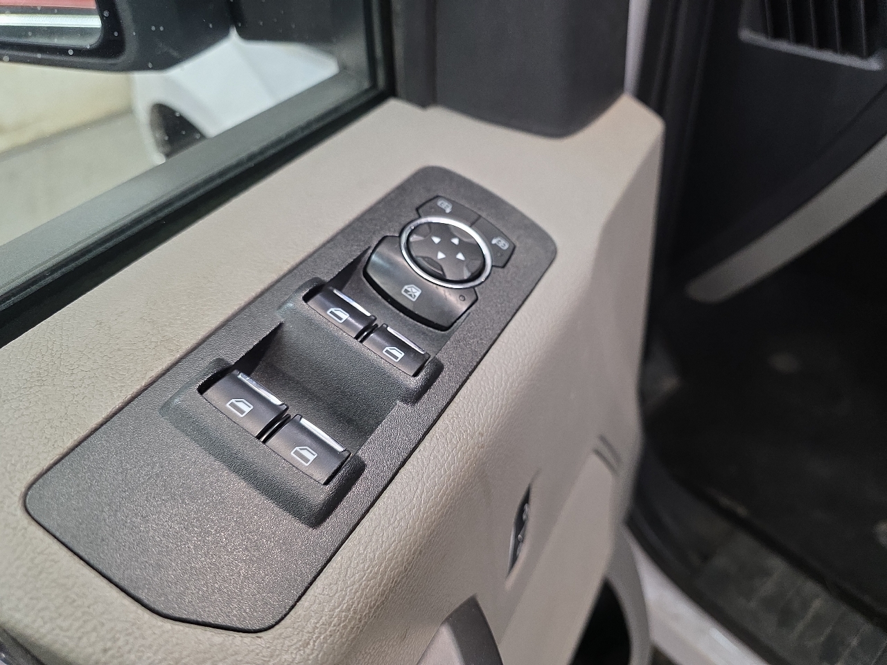 Ford F-150 4WD SuperCrew 139" XLT 2019