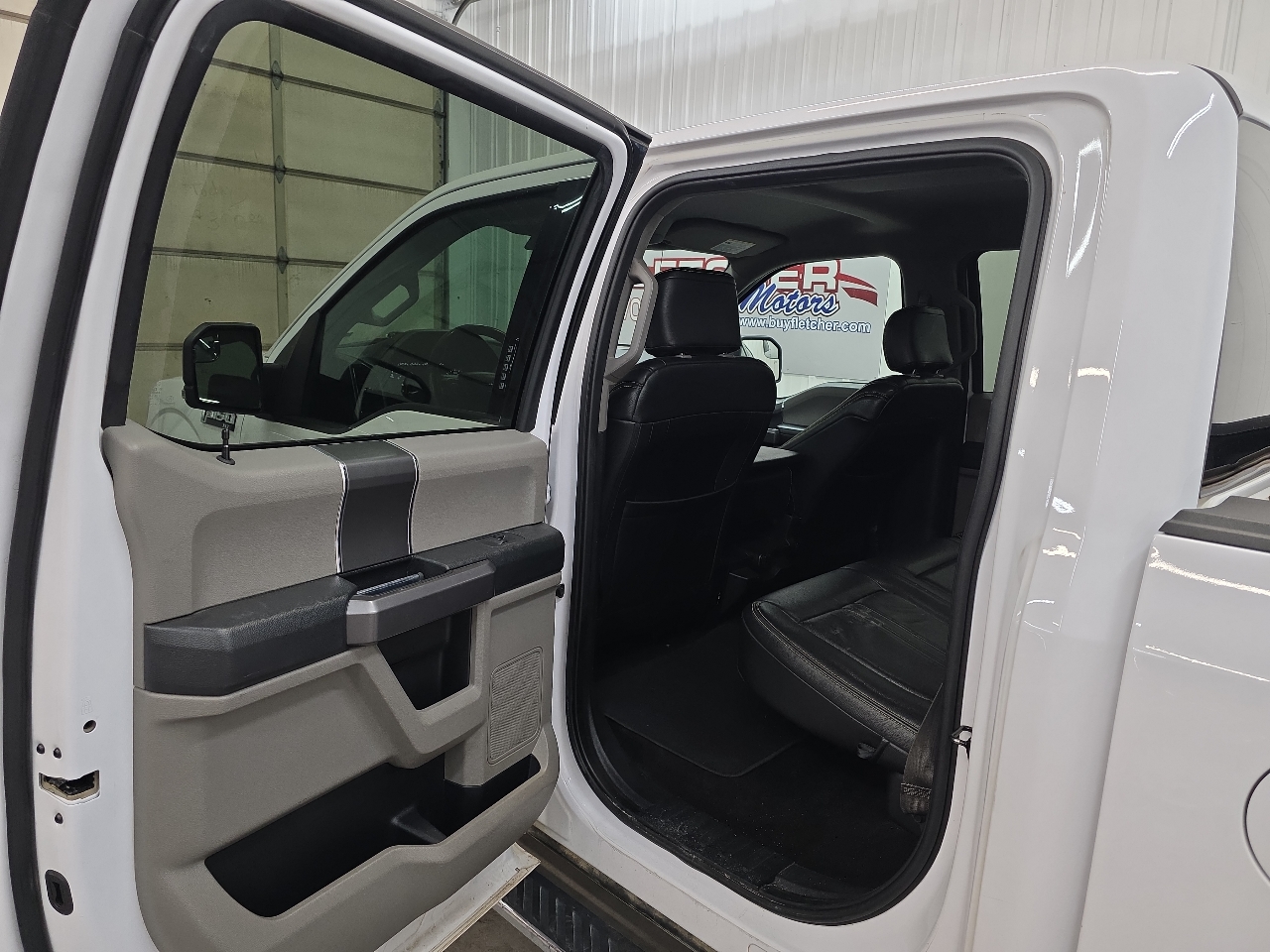 Ford F-150 4WD SuperCrew 139" XLT 2019