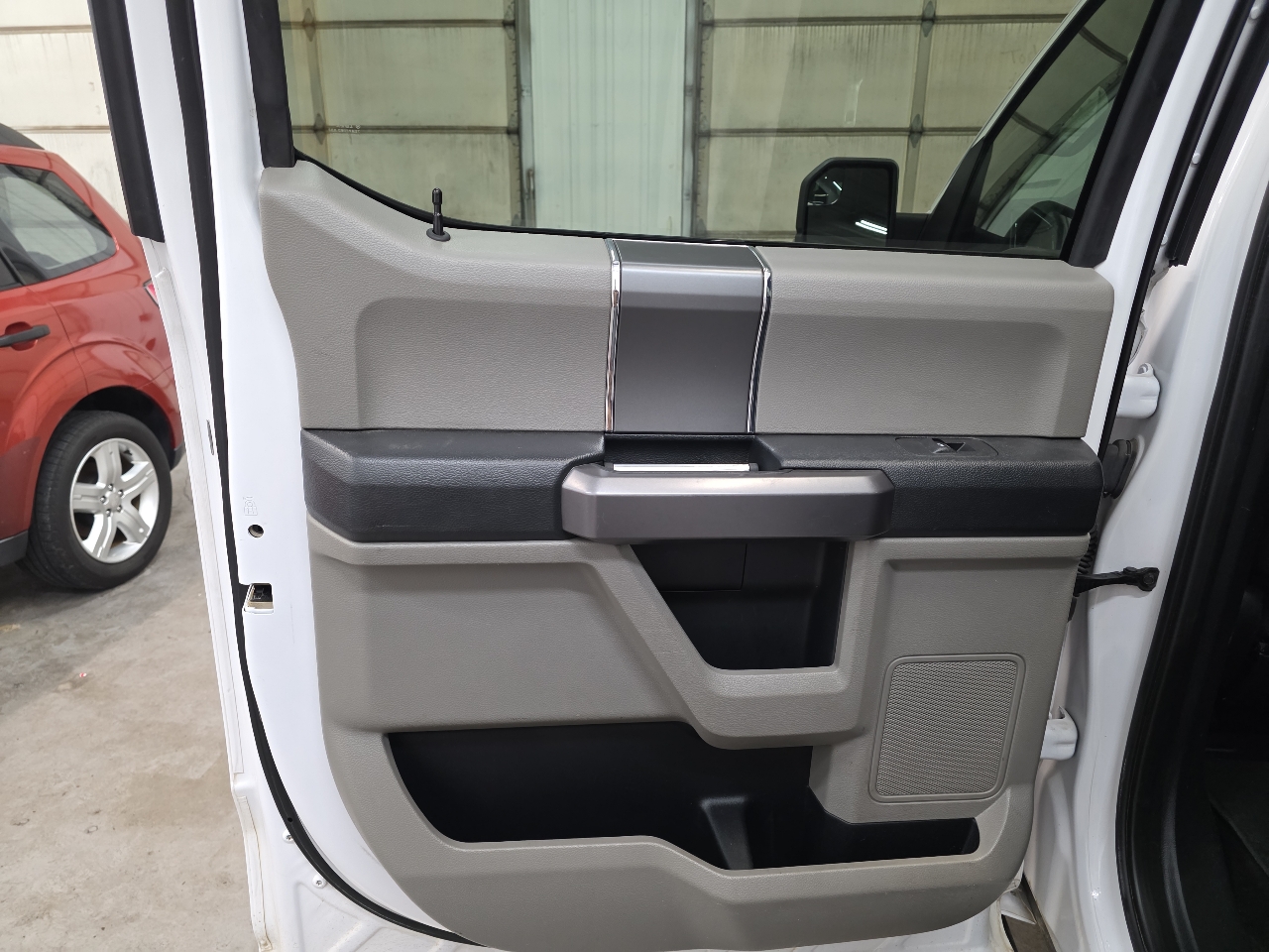 Ford F-150 4WD SuperCrew 139" XLT 2019