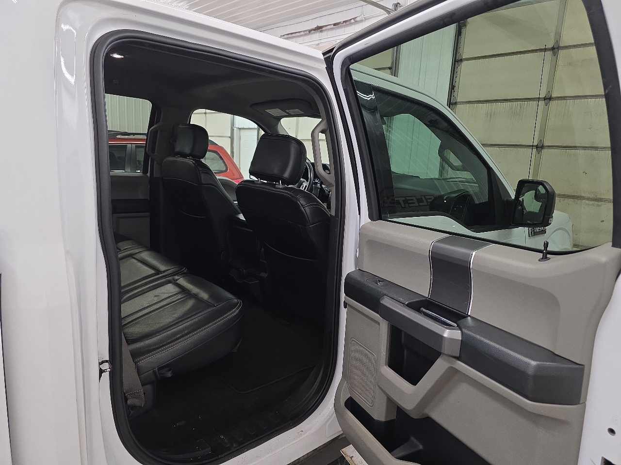 Ford F-150 4WD SuperCrew 139" XLT 2019