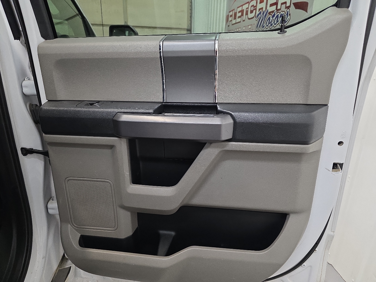 Ford F-150 4WD SuperCrew 139" XLT 2019