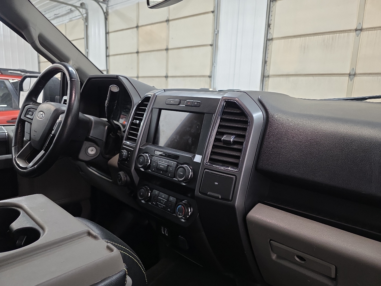 Ford F-150 4WD SuperCrew 139" XLT 2019