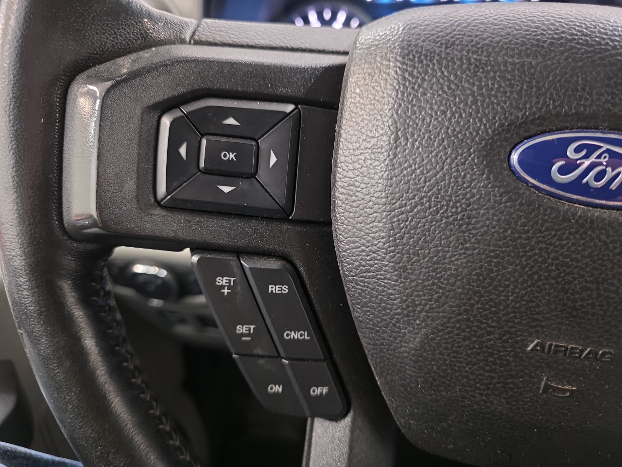 Ford F-150 4WD SuperCrew 139" XLT 2019