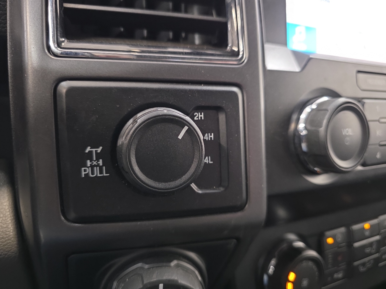 Ford F-150 4WD SuperCrew 139" XLT 2019