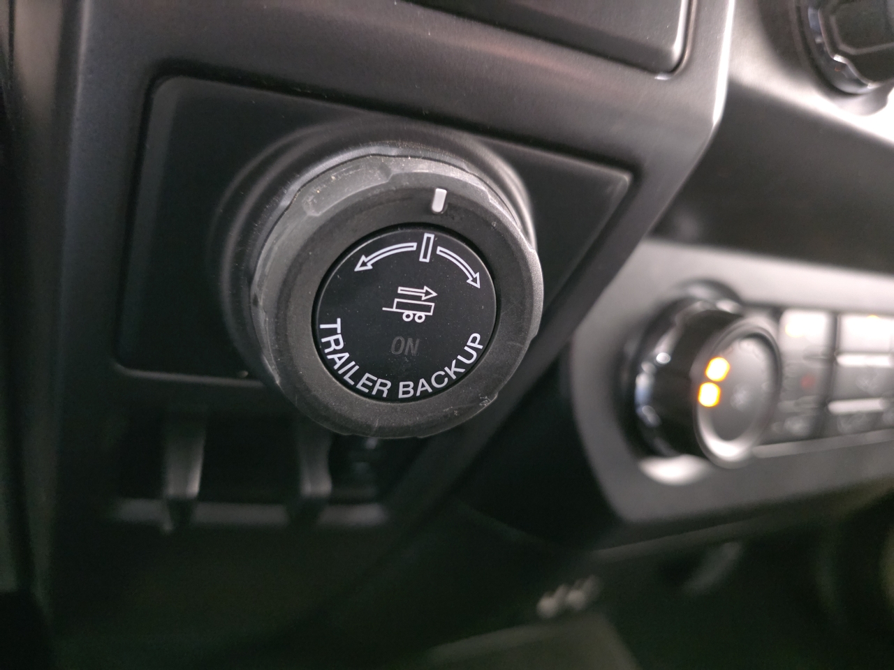 Ford F-150 4WD SuperCrew 139" XLT 2019