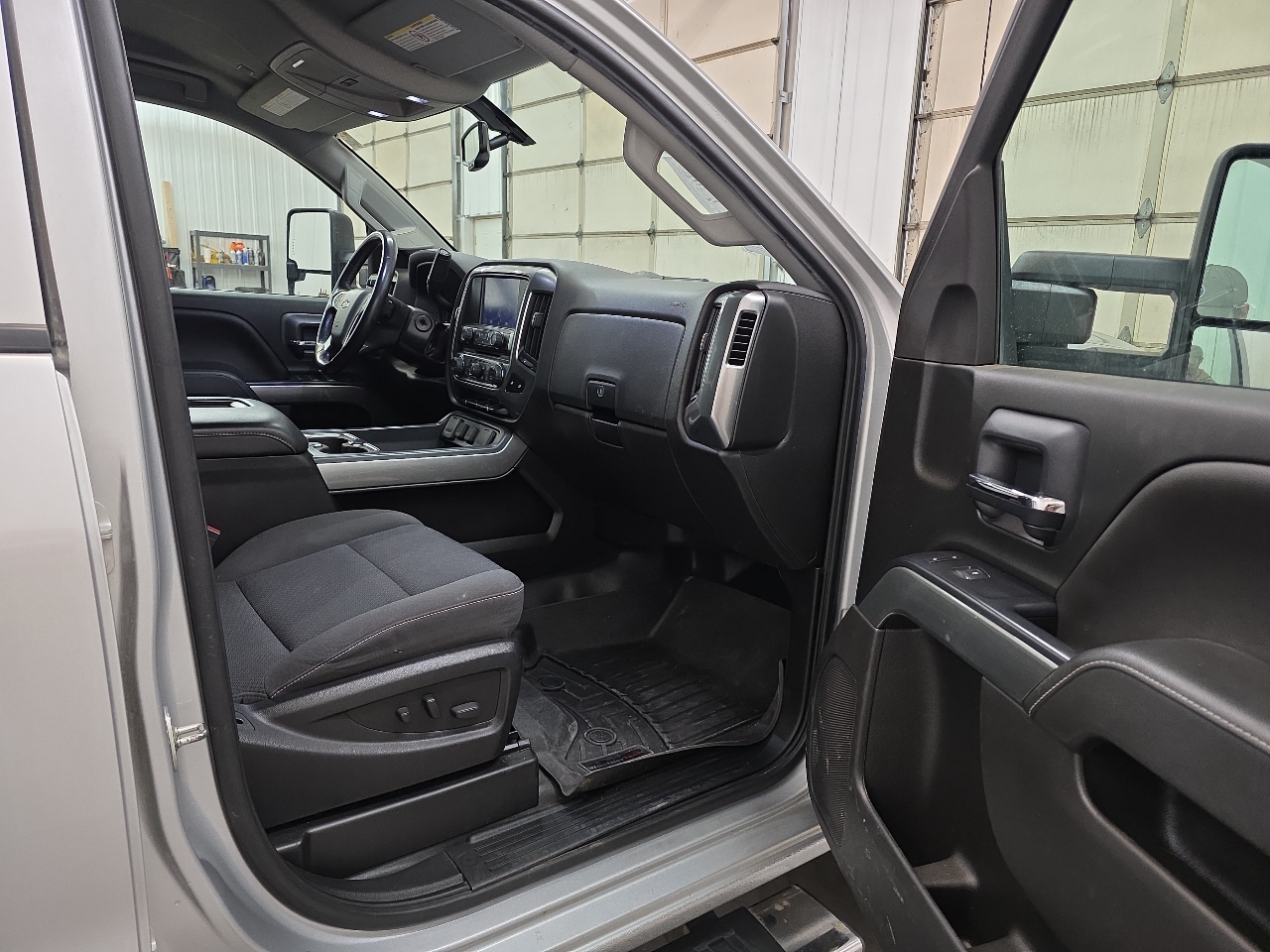 Chevrolet Silverado 2500HD 4WD Crew Cab 153" LT 2018