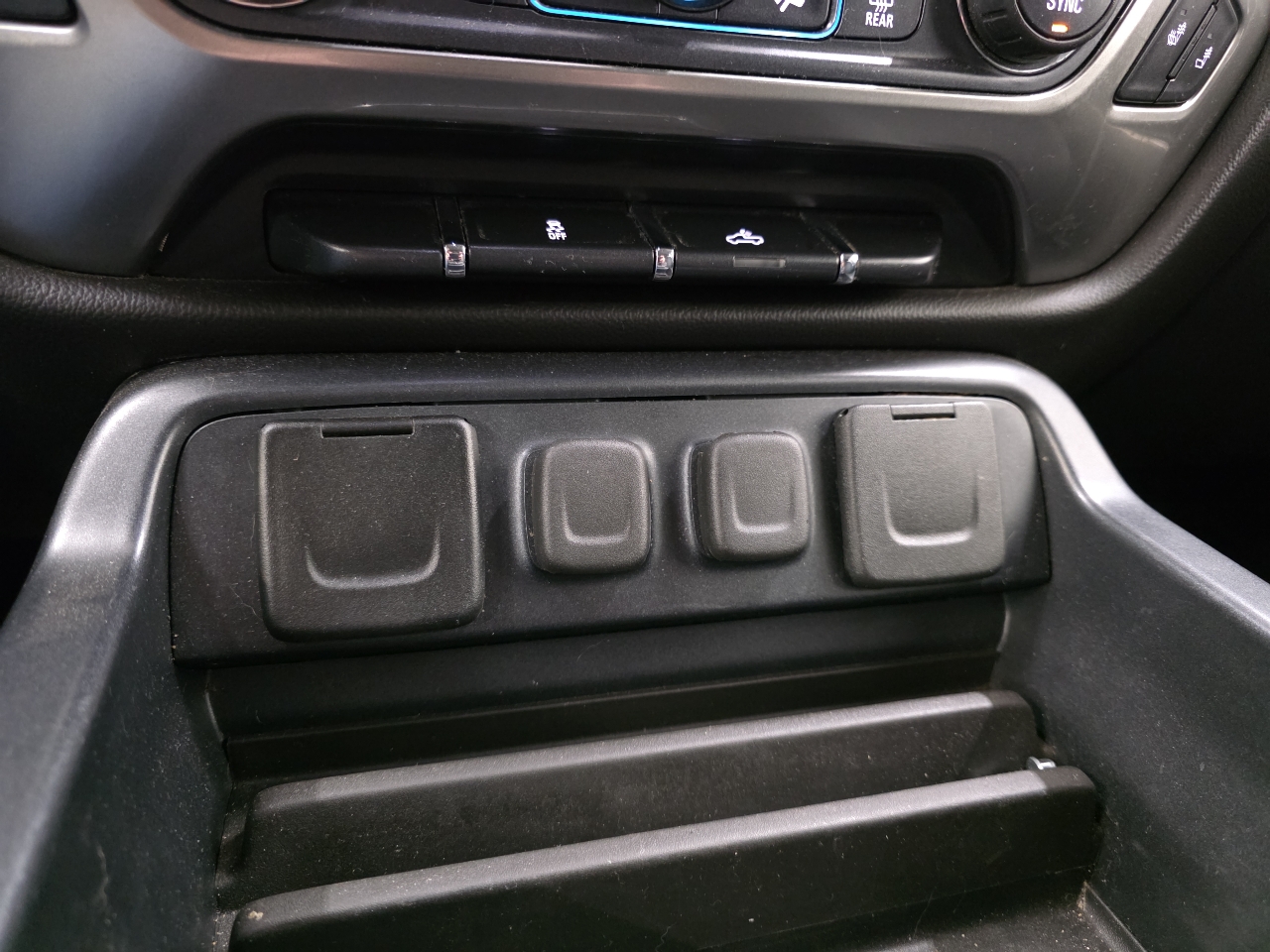 Chevrolet Silverado 2500HD 4WD Crew Cab 153" LT 2018