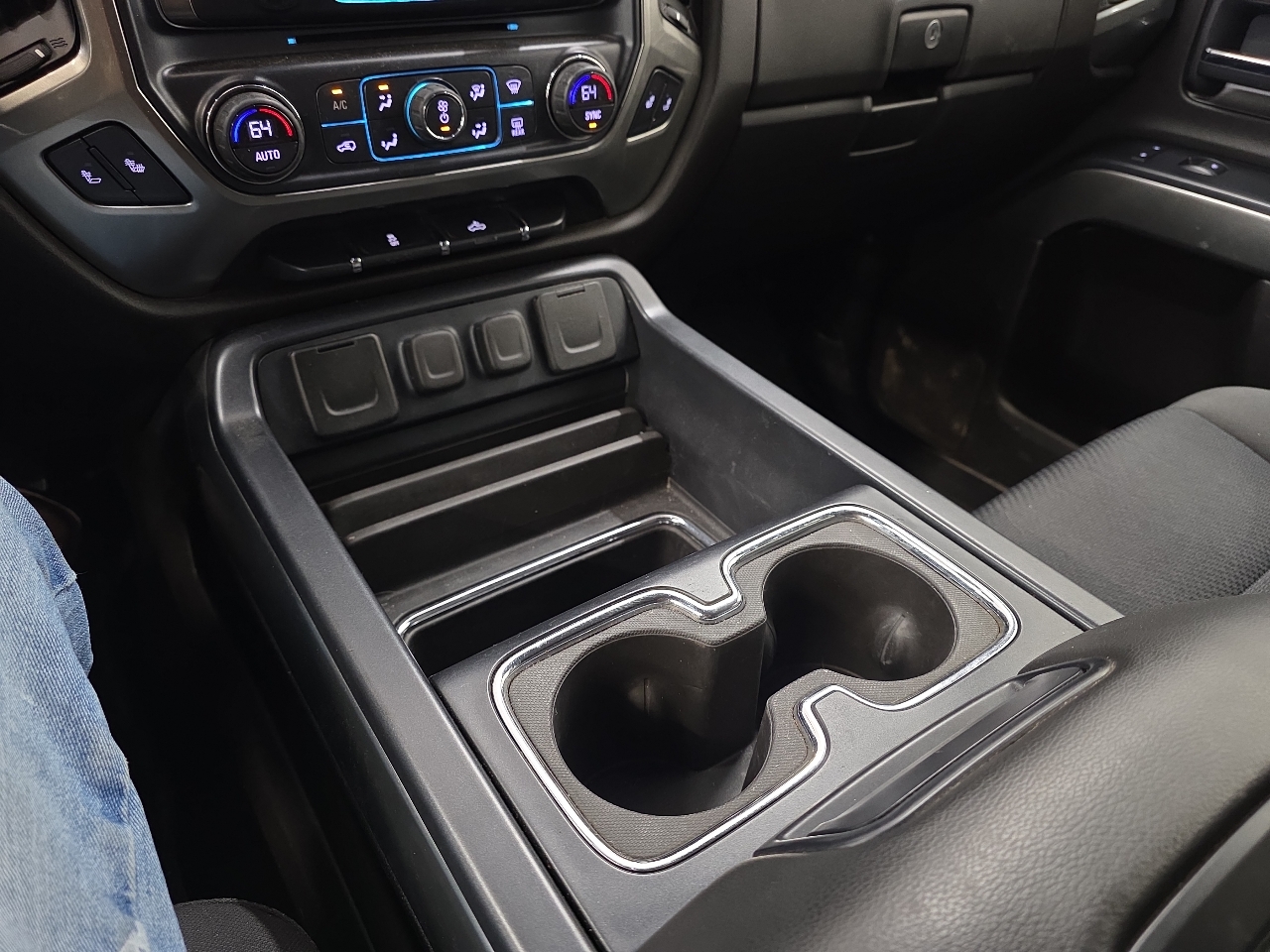 Chevrolet Silverado 2500HD 4WD Crew Cab 153" LT 2018