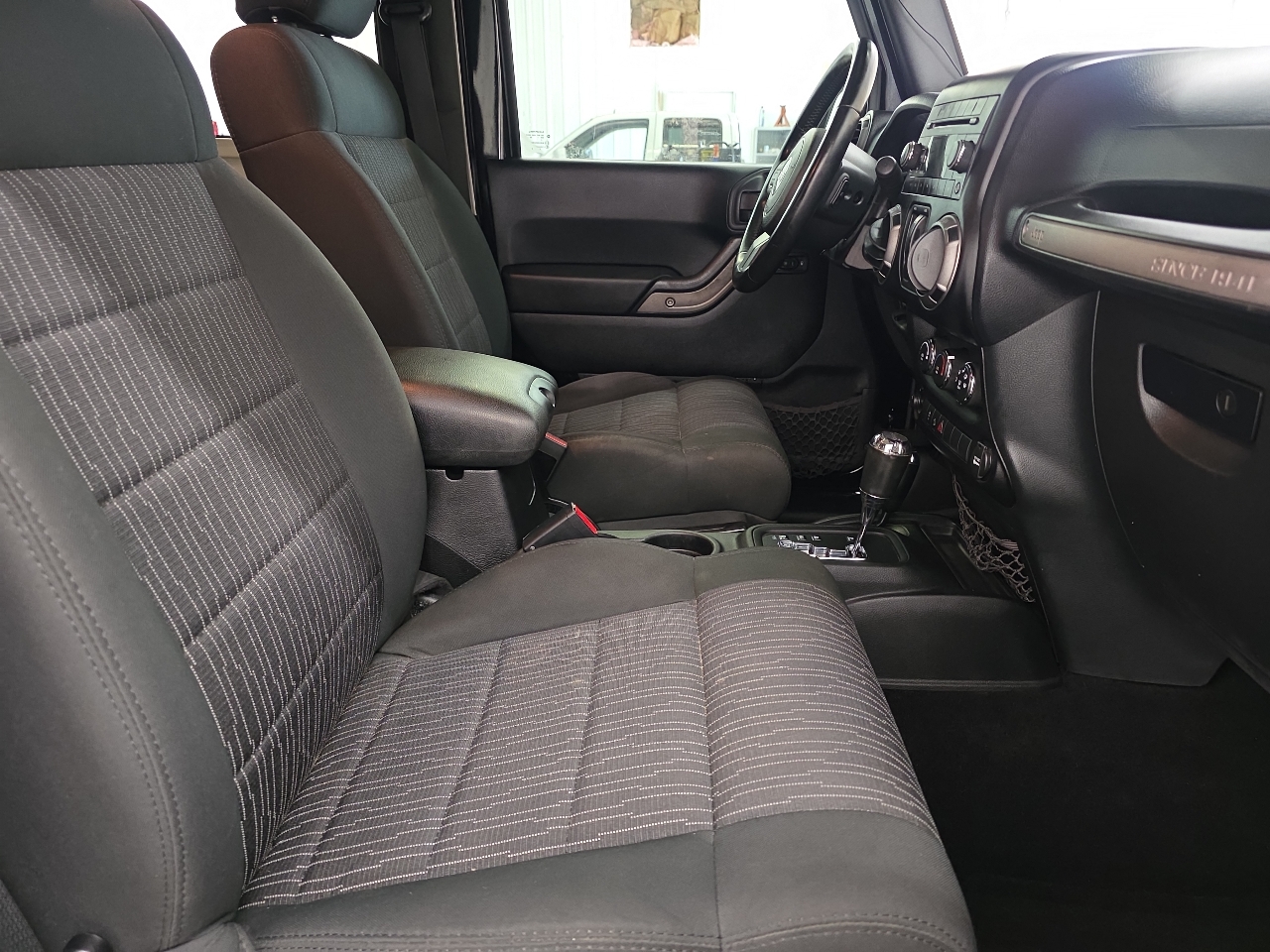 Jeep Wrangler 4WD 2dr Sport 2012