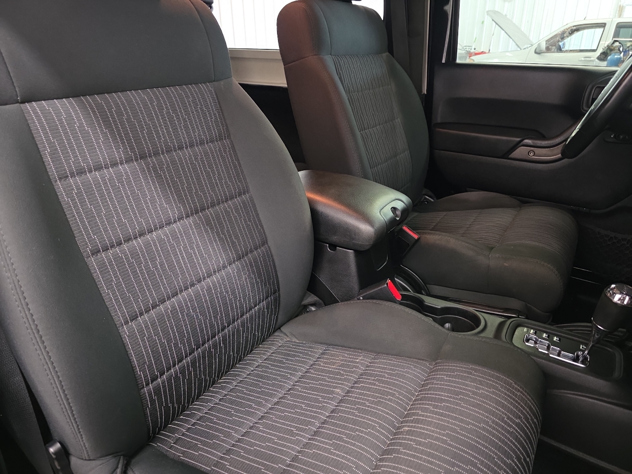 Jeep Wrangler 4WD 2dr Sport 2012