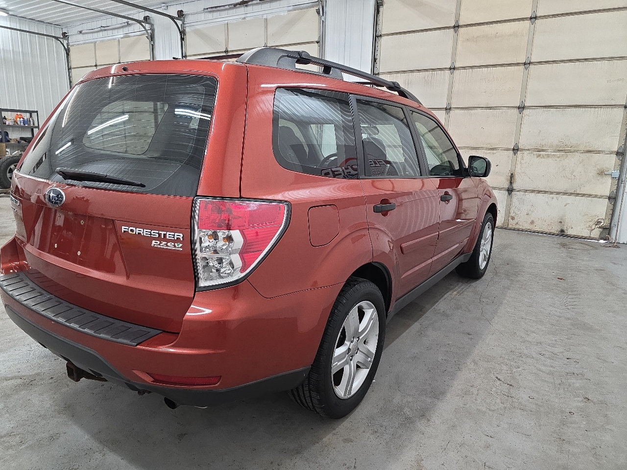 Subaru Forester 4dr Auto 2.5X w/Alloy Wheel Value Pkg 2011