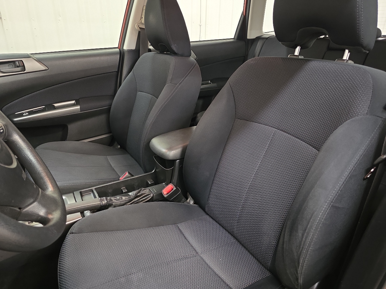 Subaru Forester 4dr Auto 2.5X w/Alloy Wheel Value Pkg 2011