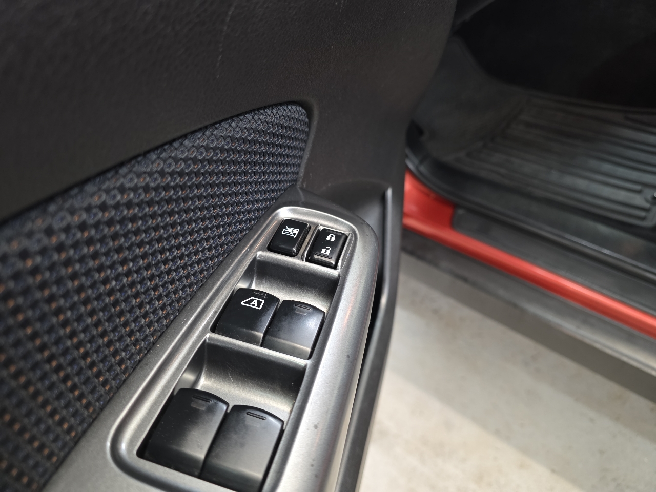 Subaru Forester 4dr Auto 2.5X w/Alloy Wheel Value Pkg 2011