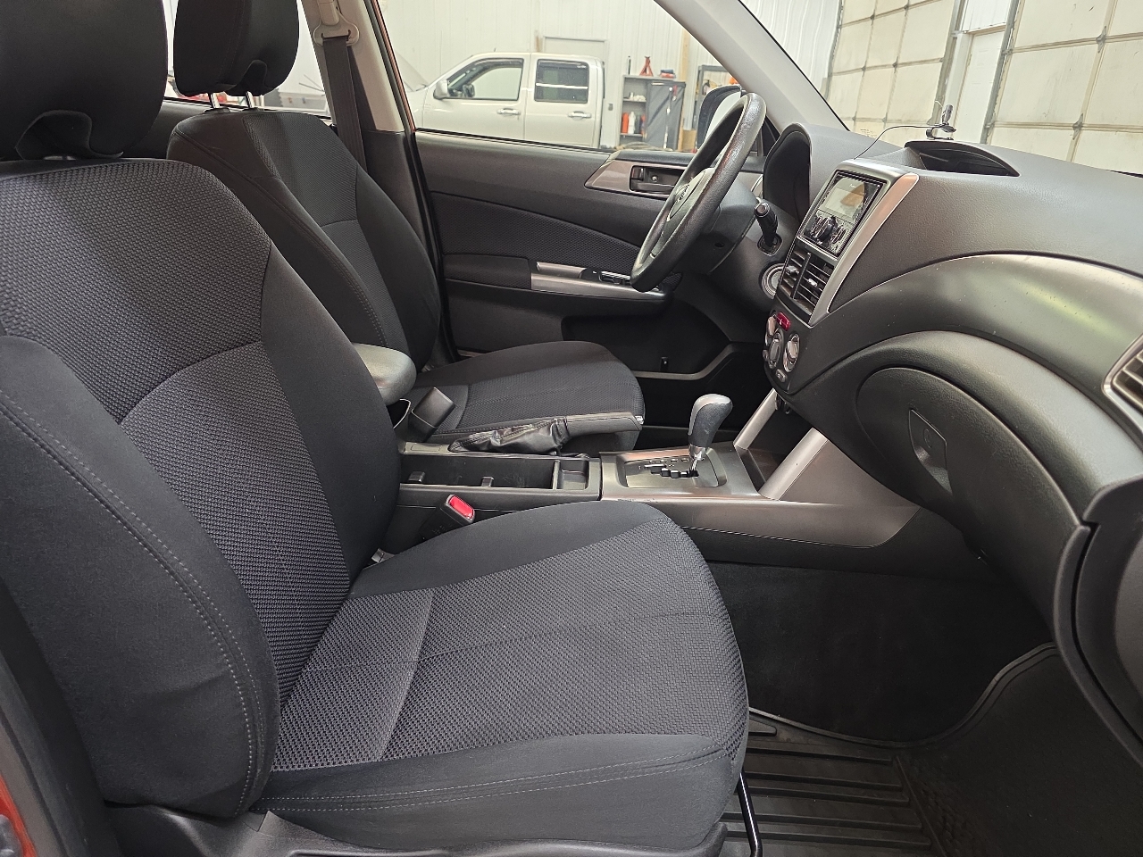 Subaru Forester 4dr Auto 2.5X w/Alloy Wheel Value Pkg 2011