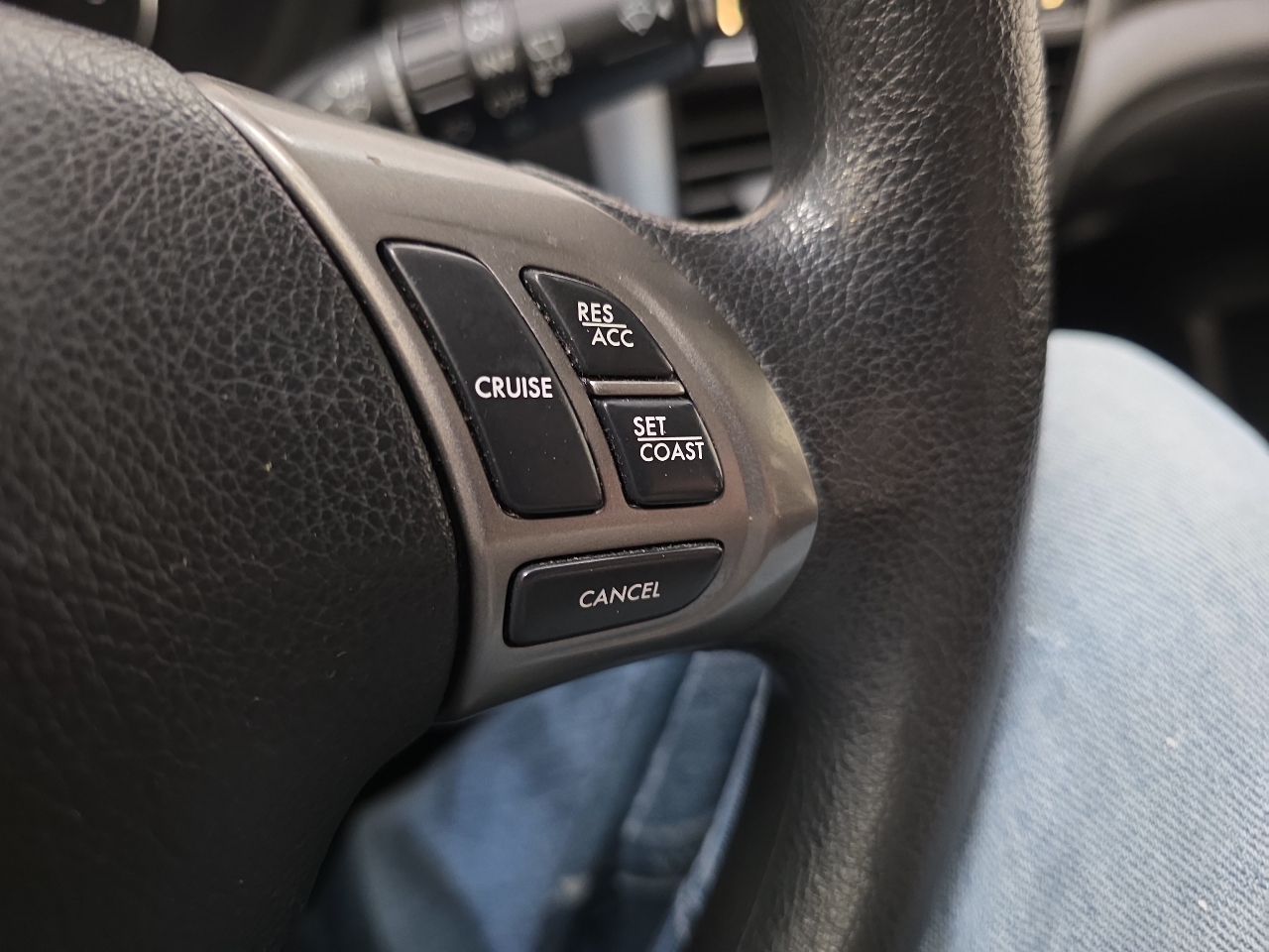 Subaru Forester 4dr Auto 2.5X w/Alloy Wheel Value Pkg 2011