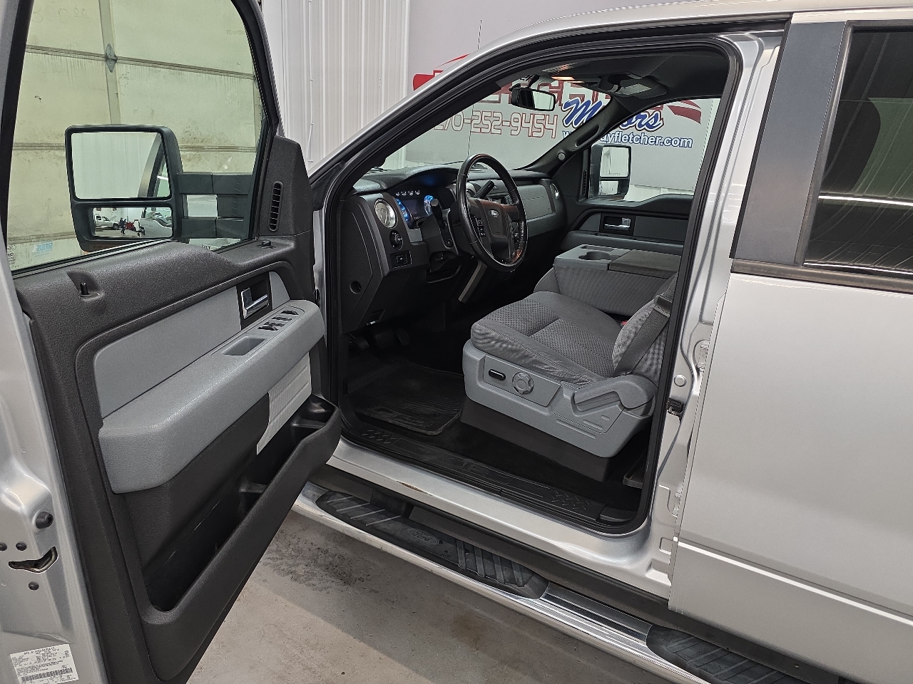 Ford F-150 4WD SuperCrew 145" King Ranch 2013