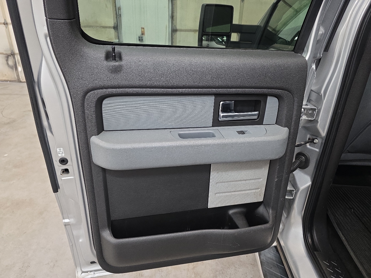 Ford F-150 4WD SuperCrew 145" King Ranch 2013