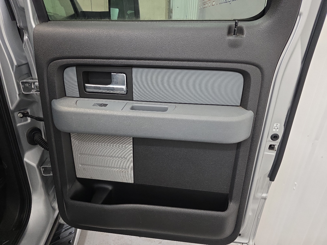 Ford F-150 4WD SuperCrew 145" King Ranch 2013