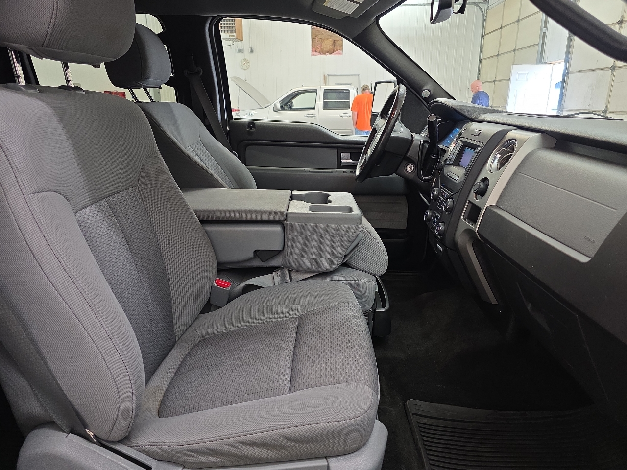 Ford F-150 4WD SuperCrew 145" King Ranch 2013