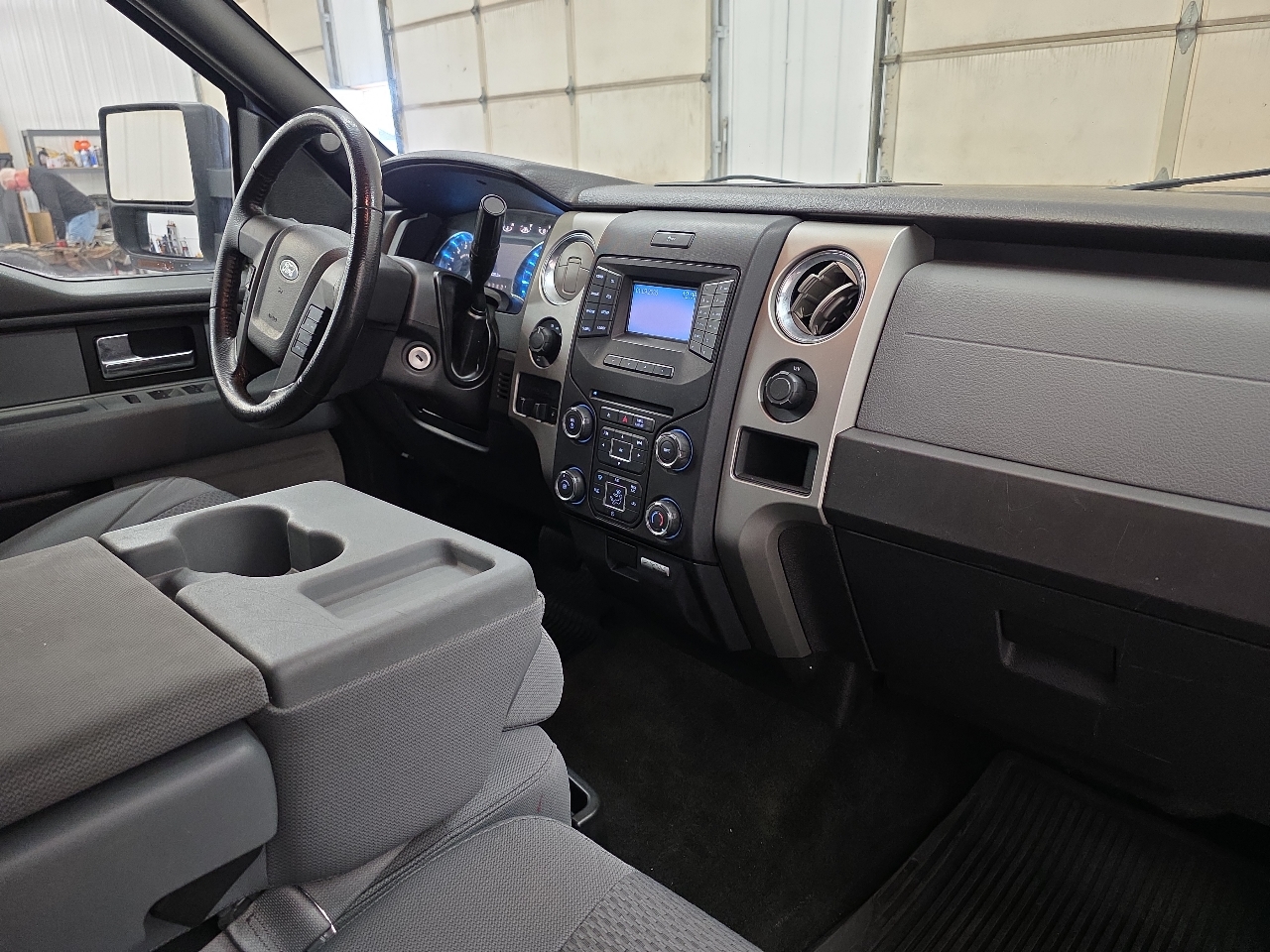 Ford F-150 4WD SuperCrew 145" King Ranch 2013