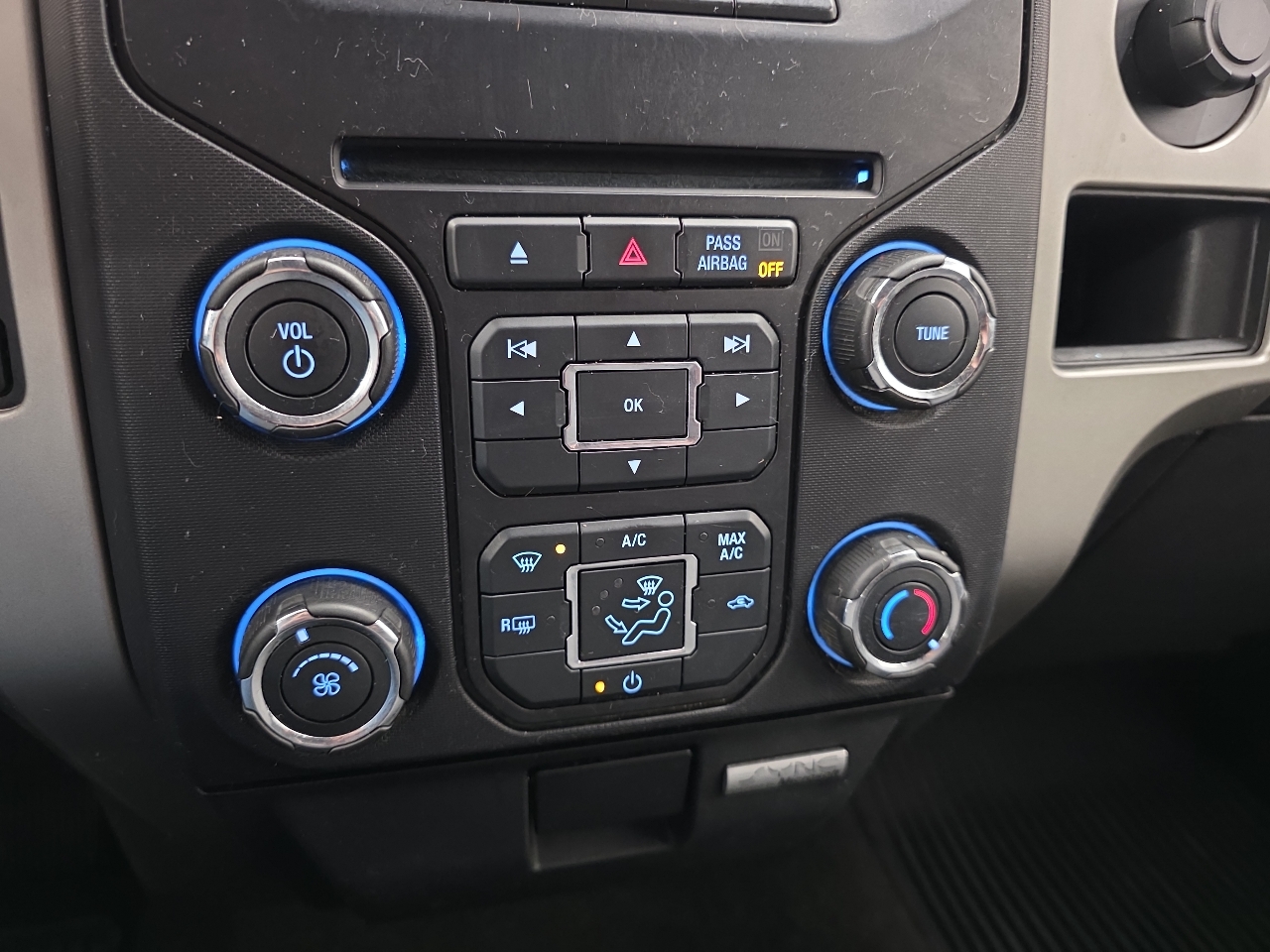 Ford F-150 4WD SuperCrew 145" King Ranch 2013