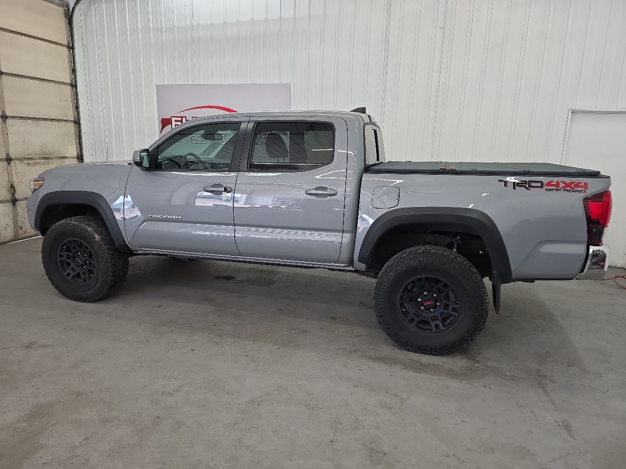 Toyota Tacoma 4WD TRD Off Road Double Cab 5' Bed V6 MT (Natl) 2019