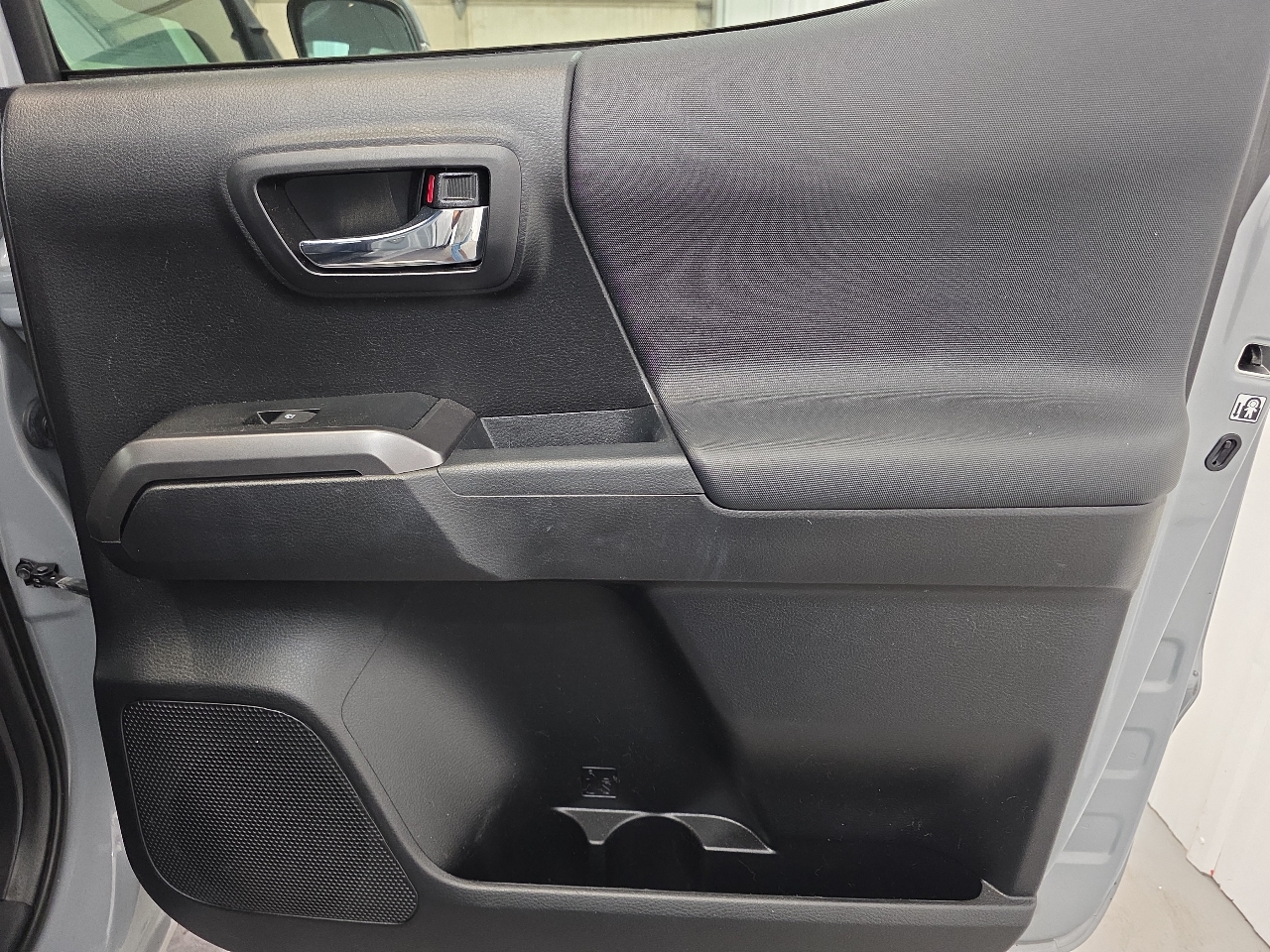 Toyota Tacoma 4WD TRD Off Road Double Cab 5' Bed V6 MT (Natl) 2019