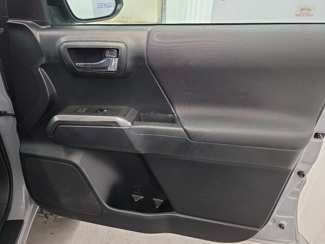 Toyota Tacoma 4WD TRD Off Road Double Cab 5' Bed V6 MT (Natl) 2019