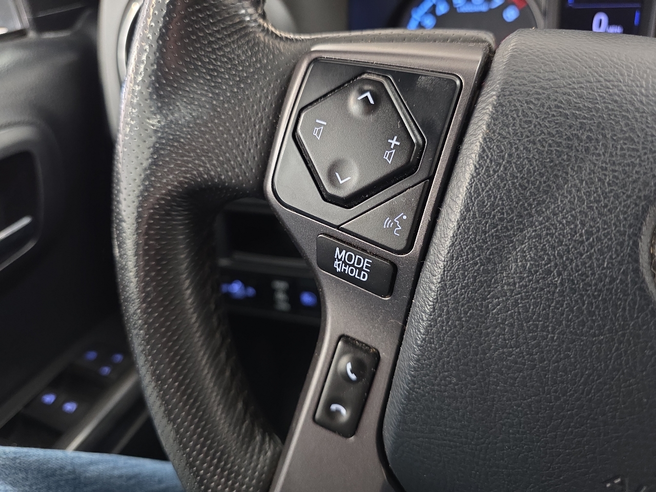 Toyota Tacoma 4WD TRD Off Road Double Cab 5' Bed V6 MT (Natl) 2019