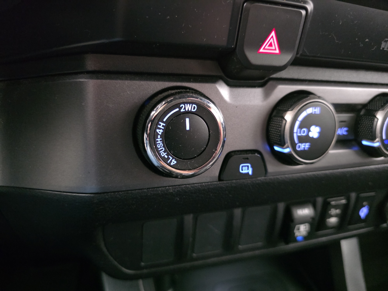 Toyota Tacoma 4WD TRD Off Road Double Cab 5' Bed V6 MT (Natl) 2019