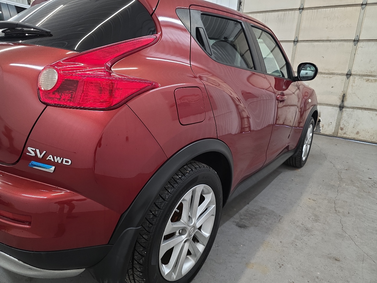 Nissan Juke 5dr Wgn CVT SV AWD 2012