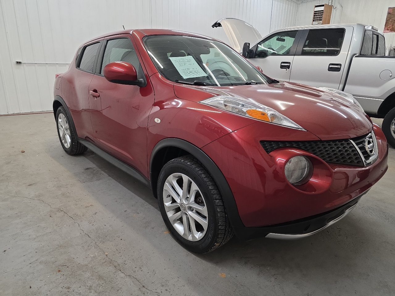 Nissan Juke 5dr Wgn CVT SV AWD 2012